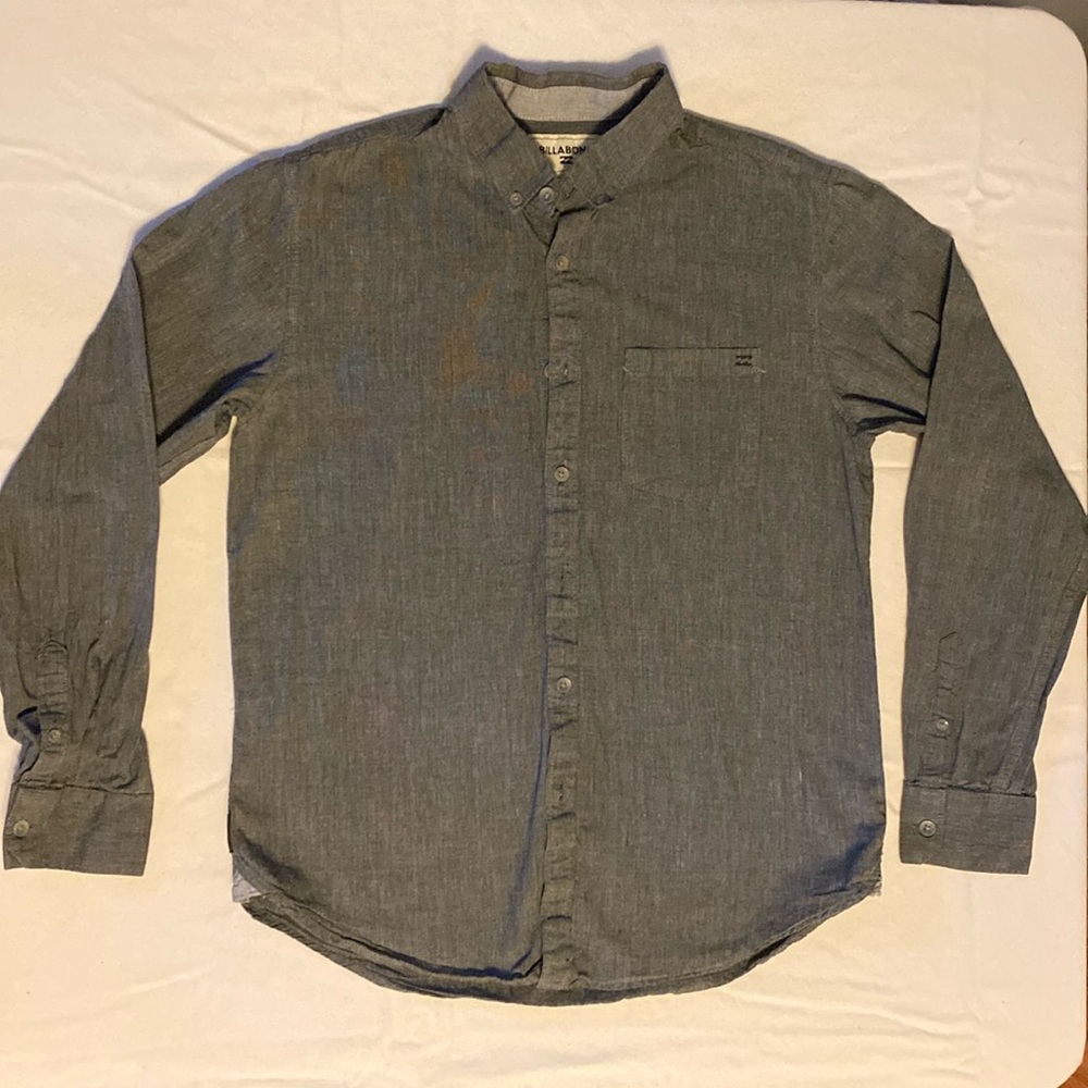 Billabong long sleeve men’s shirt size M. Dark grey, excellent condition